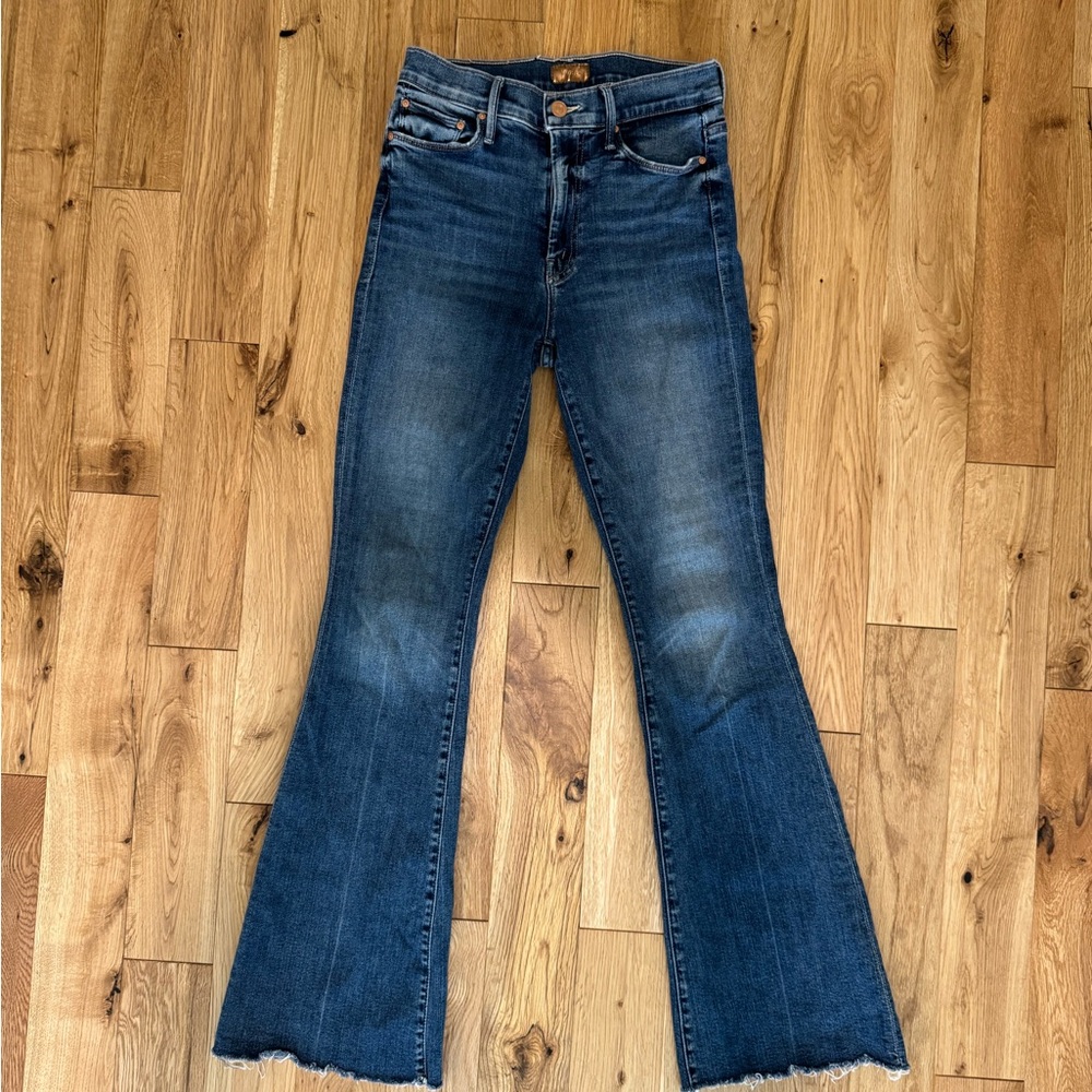 MOTHER The Weekender Jeans in Walking on Coals